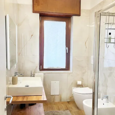 Maison d'hôtes Place - Design House 4*